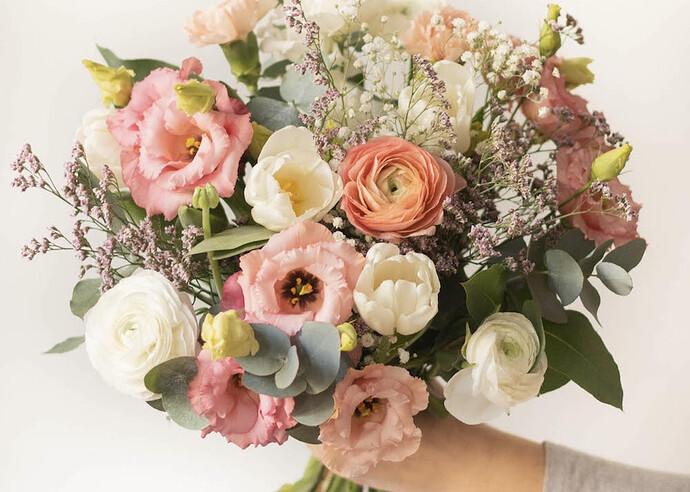 bien-choisir-fleurs-a-offrir-guide-rose-pivoine-bouquet